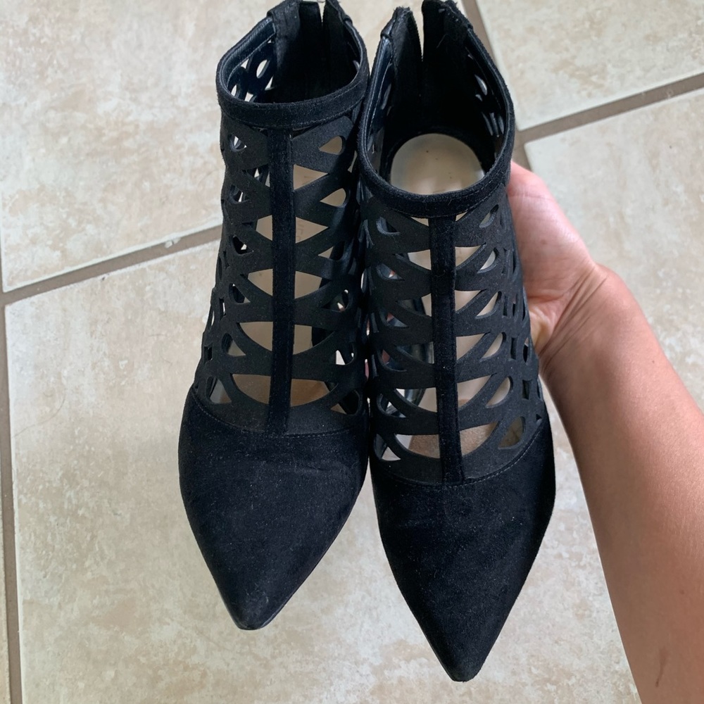 Black Nine West heels